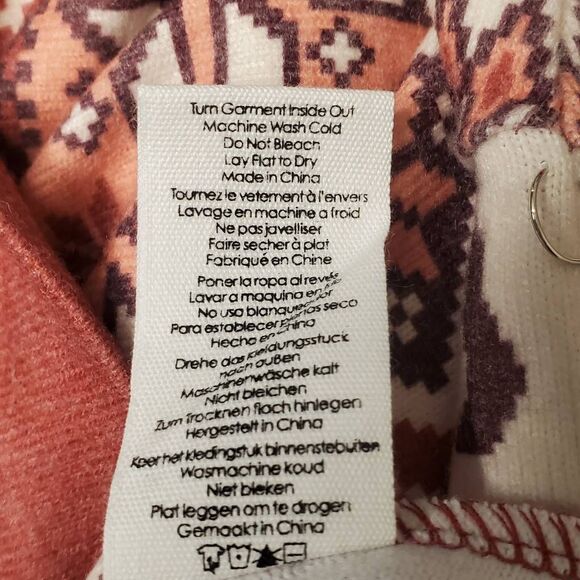 P.J. Salvage Men’s Fair Isle Soft Lightweight Reindeer Sweater – Rust Red – Size - Picture 5 of 9